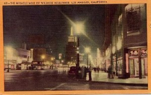 Miracle Mile (1954). Looking east on Wilshire Boulevard. Longshaw linen postcard. Source: Longshaw Postcards.